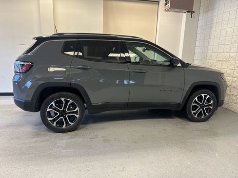 Used 2022 Jeep Compass Limited image 44