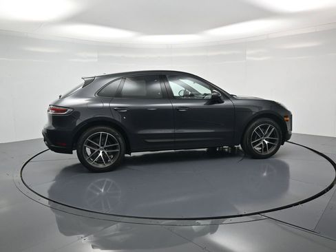 Certified 2026 Porsche Macan AWD/4WD image 34