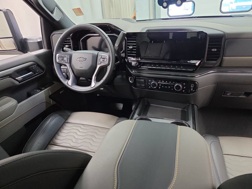 Used 2026 Chevrolet Silverado 2500 ZR2 AWD/4WD image 13