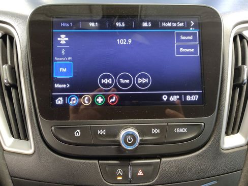 Used 2022 Chevrolet Malibu LT FWD image 25