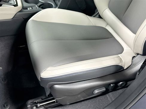 New 2025 Subaru Forester Limited image 18