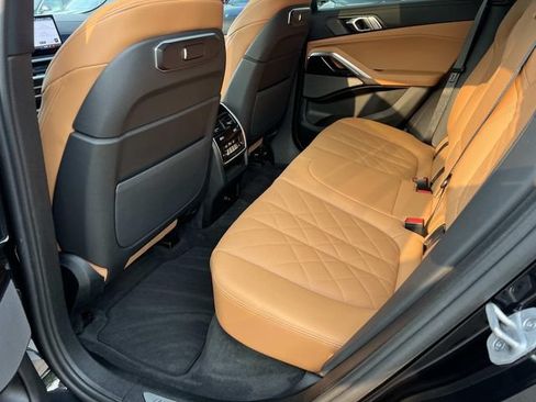 Used 2025 BMW X6 xDrive40i AWD/4WD image 19