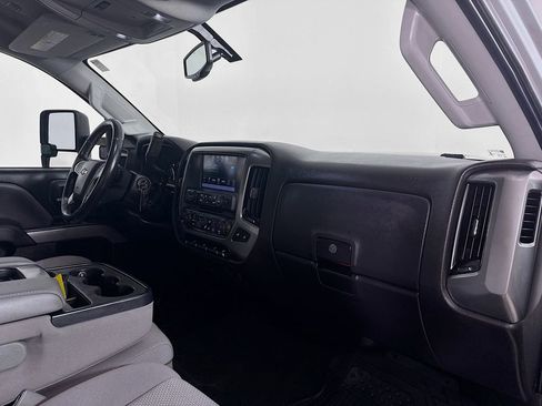 Used 2018 Chevrolet Silverado 2500 LT w/ LT Convenience Package image 27