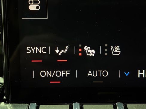 New 2026 GMC Yukon Denali w/ Sun & Power Step Package image 5