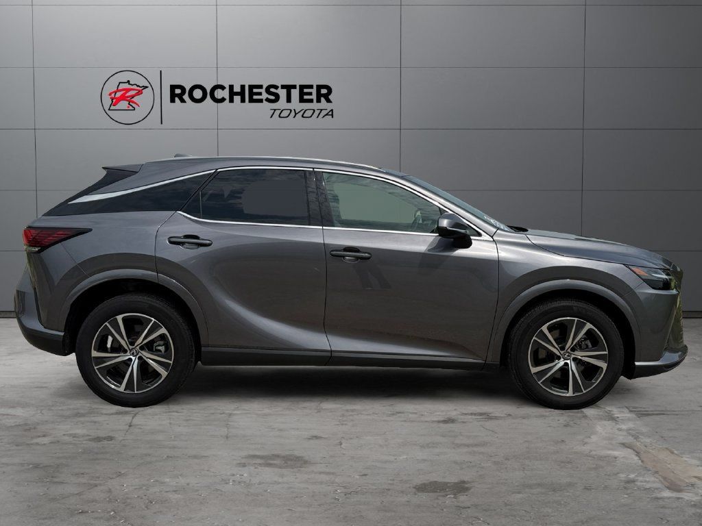Used 2023 Lexus RX 350 Premium w/ Accessory Package AWD/4WD image 6
