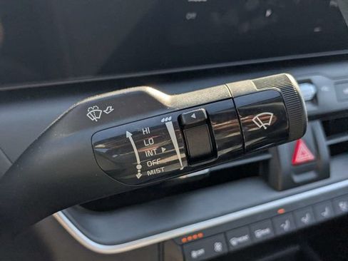 Used 2025 Kia K4 FWD image 25
