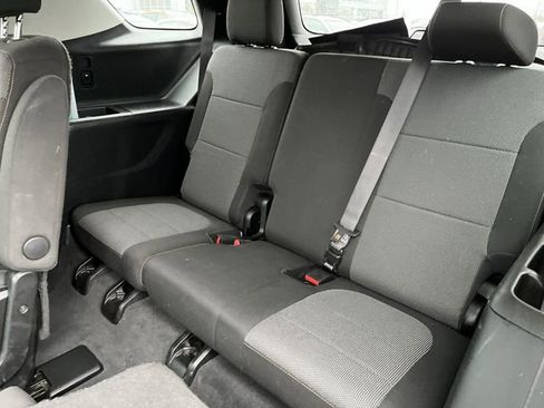 Used 2020 Chevrolet Traverse LT w/ LPO, Floor Liner Package image 27