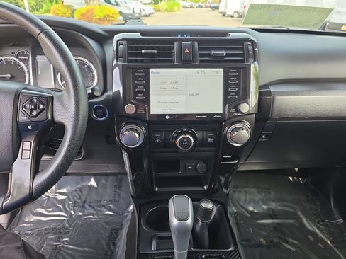 Used 2021 Toyota 4Runner TRD Off-Road AWD/4WD image 24