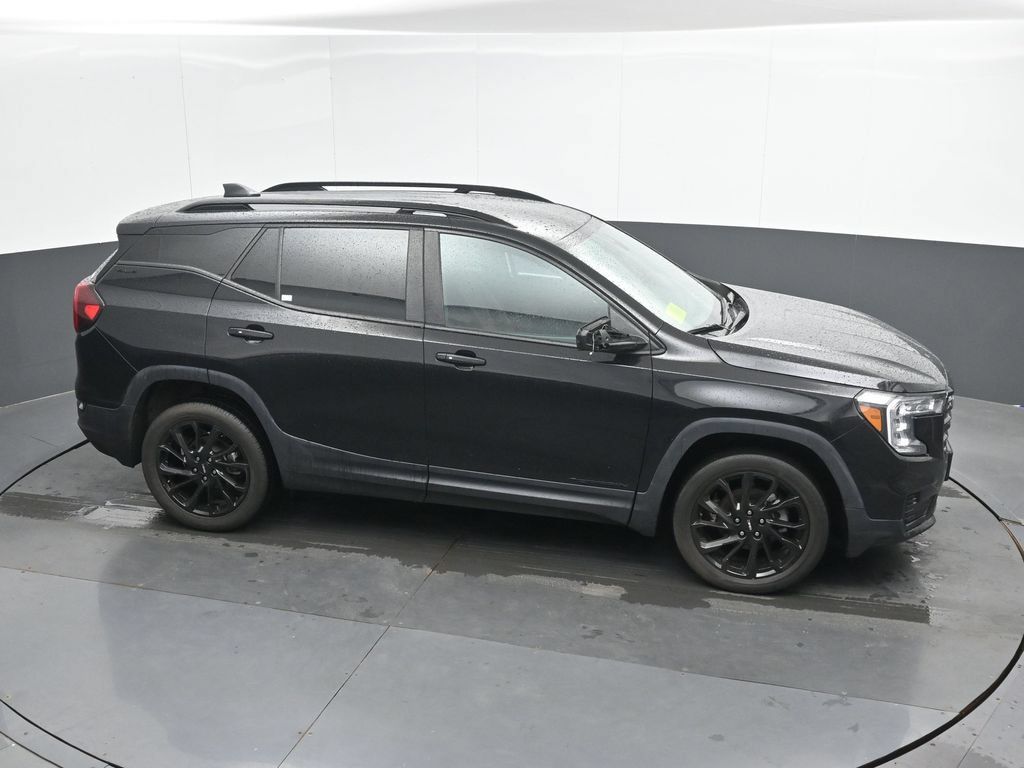 Used 2023 GMC Terrain SLE w/ Driver Convenience Package AWD/4WD image 32