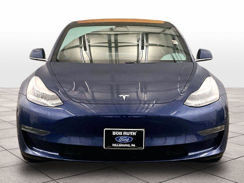 Used 2018 Tesla Model 3 Performance image 3