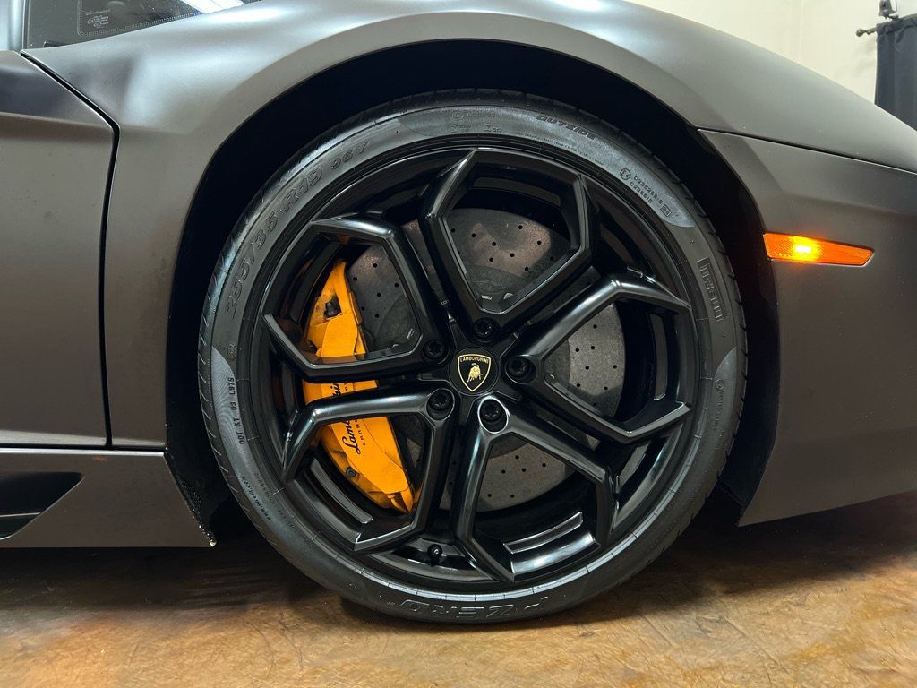 Used 2012 Lamborghini Aventador LP 700-4 AWD/4WD image 12