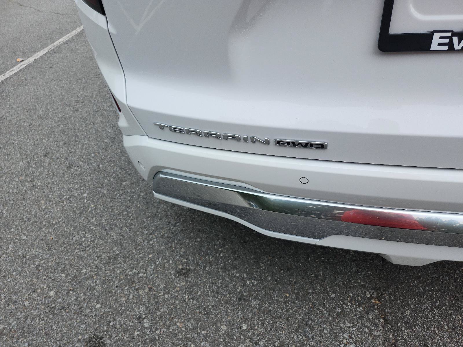 New 2027 GMC Terrain Denali AWD/4WD image 4