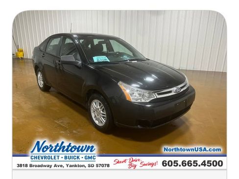 Used 2011 Ford Focus SE FWD image 7