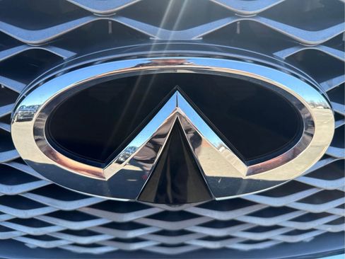 Used 2021 INFINITI QX80 Luxe w/ All-Season Package image 38