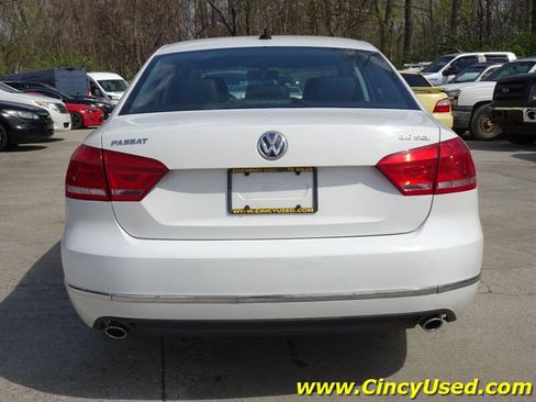 Used 2013 Volkswagen Passat 3.6 SEL Premium FWD image 8