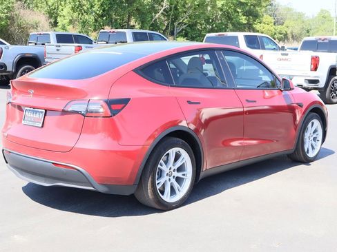 Used 2021 Tesla Model Y Long Range AWD/4WD image 9