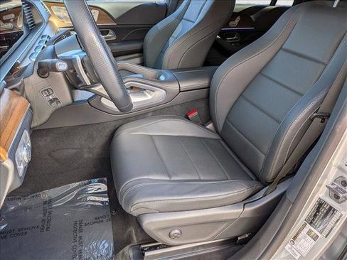 Certified 2025 Mercedes-Benz GLS 450 4MATIC image 16