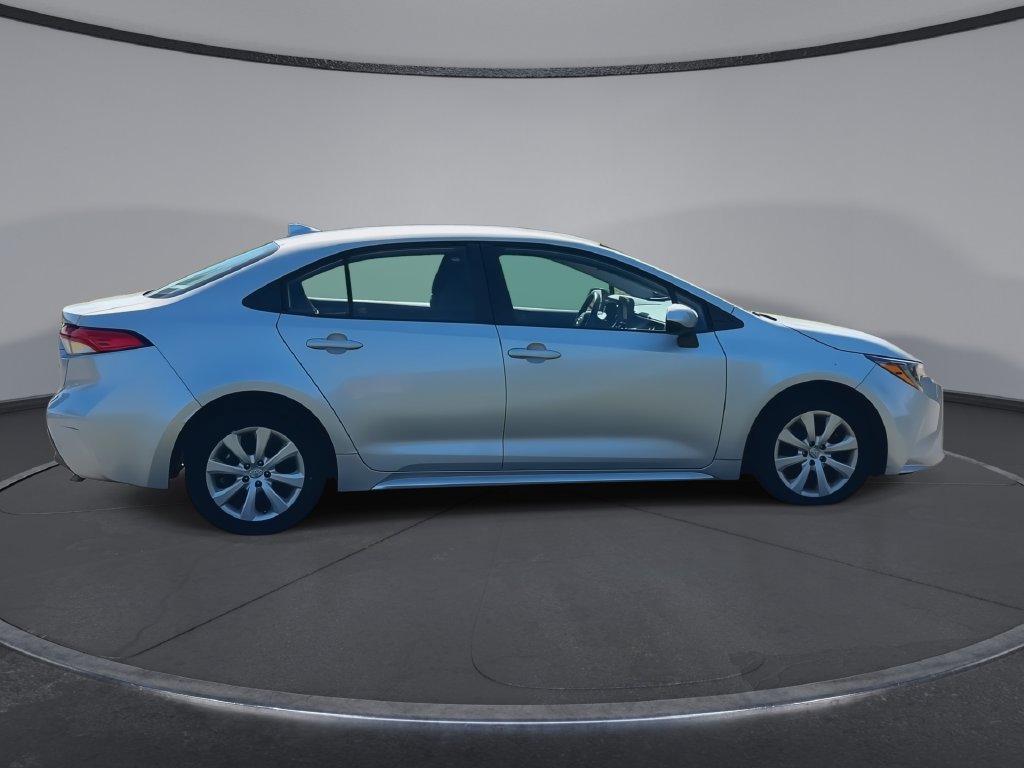 Used 2023 Toyota Corolla LE FWD image 9