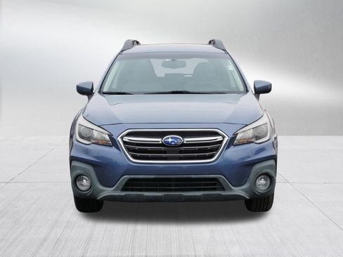 Used 2018 Subaru Outback 2.5i Premium image 2