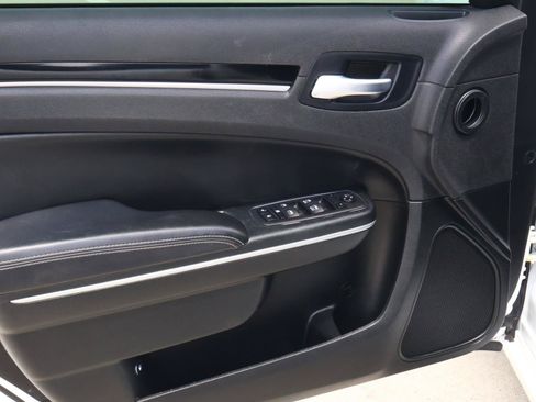 Used 2023 Chrysler 300 S RWD image 15