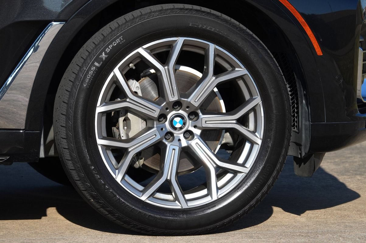 Used 2020 BMW X7 xDrive40i w/ Premium Package AWD/4WD image 33