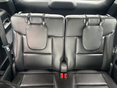 Used 2022 Ford Explorer Limited image 24