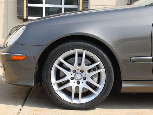 Used 2008 Mercedes-Benz CLK 350 Cabriolet image 38