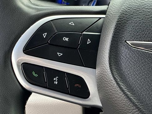 Used 2023 Chrysler Voyager LX FWD image 27