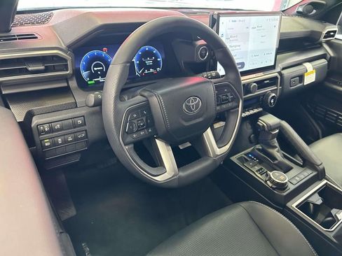 Used 2026 Toyota 4Runner Limited AWD/4WD image 15