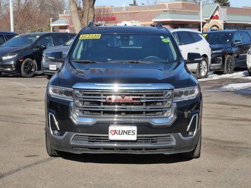 Used 2023 GMC Acadia SLT image 2