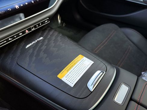 New 2026 Mercedes-Benz E 53 AMG e 4MATIC Sedan image 25