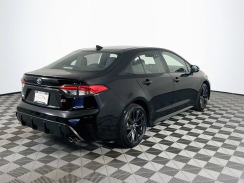 Used 2024 Toyota Corolla SE w/ SE Premium Package FWD image 8