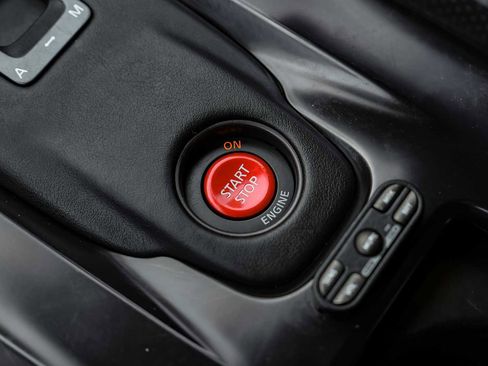 Used 2014 Nissan GT-R Black Edition image 22