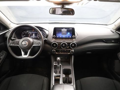 Used 2023 Nissan Sentra SV image 11
