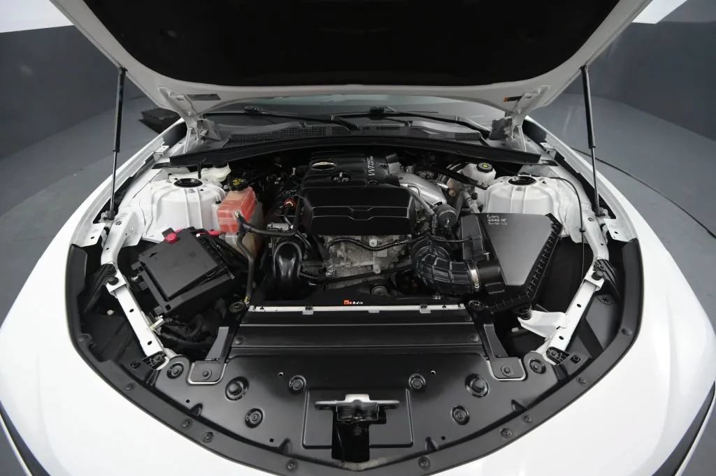 Used 2023 Chevrolet Camaro LT RWD image 19