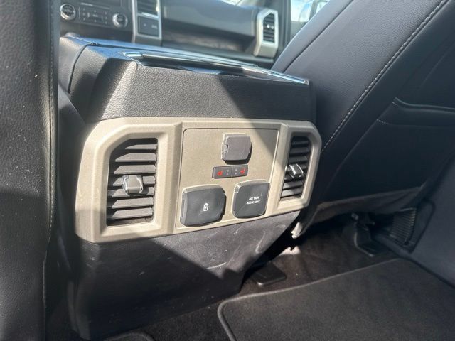 Used 2020 Ford F150 Lariat w/ Equipment Group 502A Luxury AWD/4WD image 17