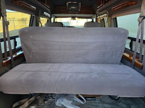 Used 2001 Dodge B1500 image 13