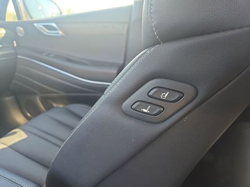 Used 2024 Genesis GV80 2.5T image 37