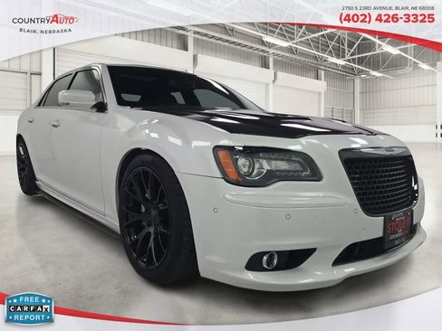 Used 2012 Chrysler 300 SRT8 w/ Leather Interior Group image 7