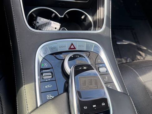 Used 2019 Mercedes-Benz S 560 Sedan image 23