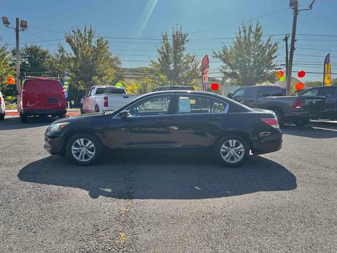 Used 2011 Honda Accord LX-P image 4