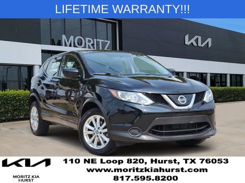Used 2019 Nissan Rogue Sport S w/ Appearance Package AWD/4WD image 1