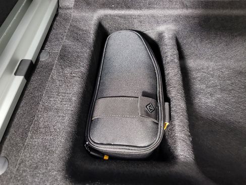 Used 2024 Rivian R1S Adventure AWD/4WD image 34