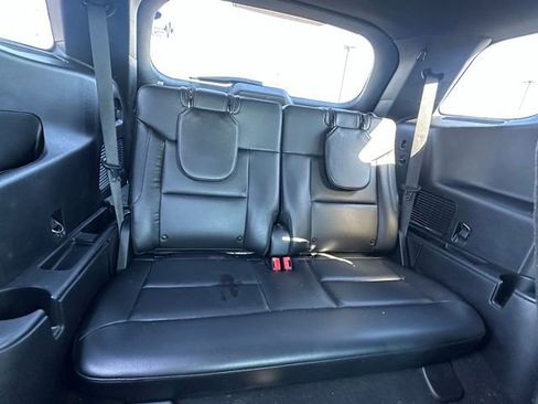 Used 2020 Ford Explorer XLT w/ Equipment Group 202A image 30