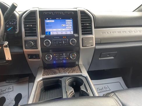 Used 2019 Ford F250 Lariat w/ Lariat Value Package AWD/4WD image 31