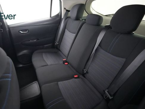 Used 2025 Nissan Leaf S FWD image 24