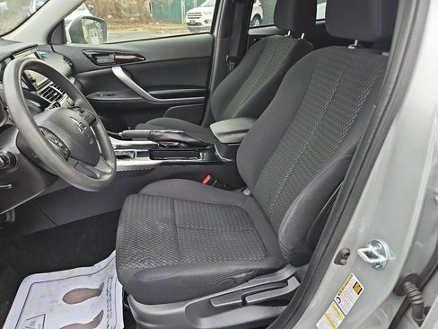 Used 2022 Mitsubishi Eclipse Cross ES image 12