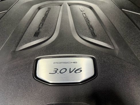 Used 2019 Porsche Cayenne AWD/4WD image 33