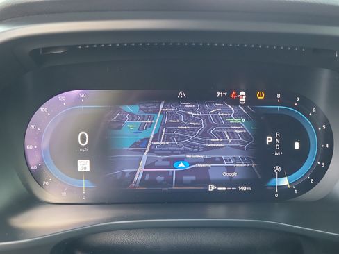 Certified 2023 Volvo XC40 B5 Ultimate w/ Protection Package Premier image 14