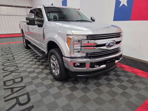 Used 2019 Ford F250 Lariat w/ Lariat Ultimate Package image 16